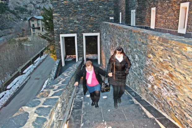 Las montañas de Andorra cubiertas de nieve