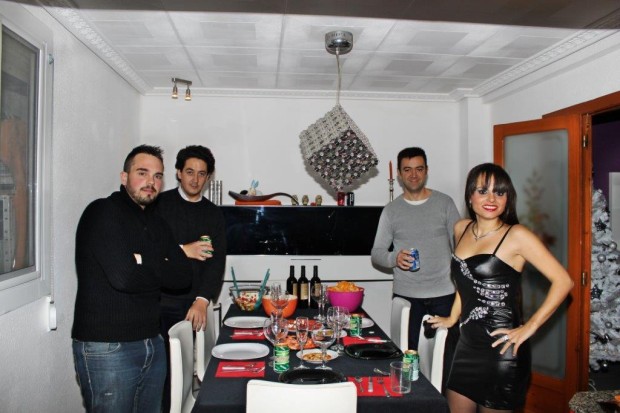 Nochevieja en casa con mi hermano y los amigos