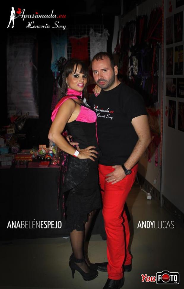 El equipo de Apasionada® con visitantes en el Festival Erótico de Alicante 2014