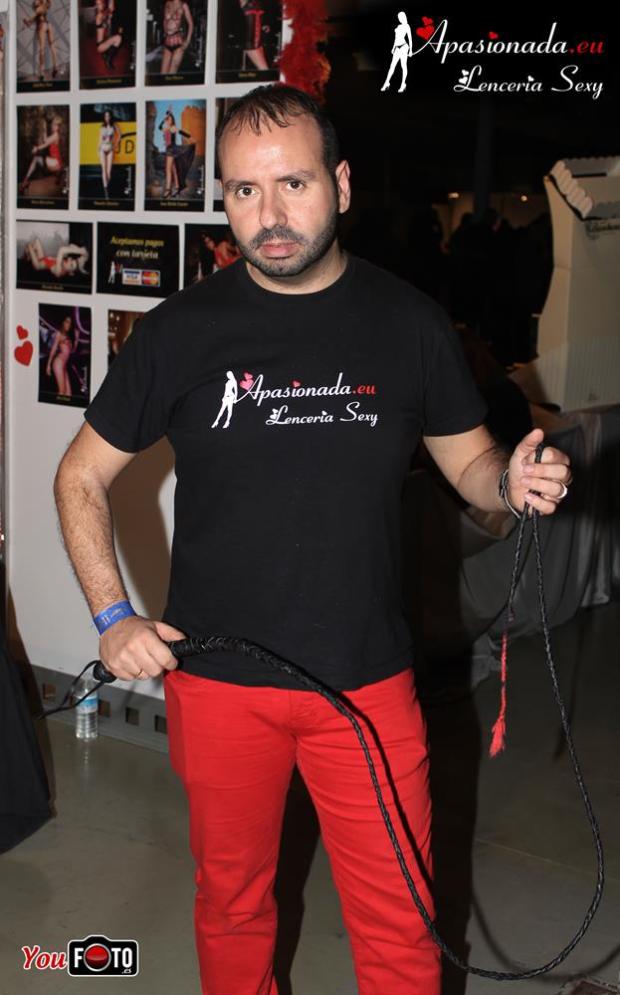 El equipo de Apasionada® con visitantes en el Festival Erótico de Alicante 2014