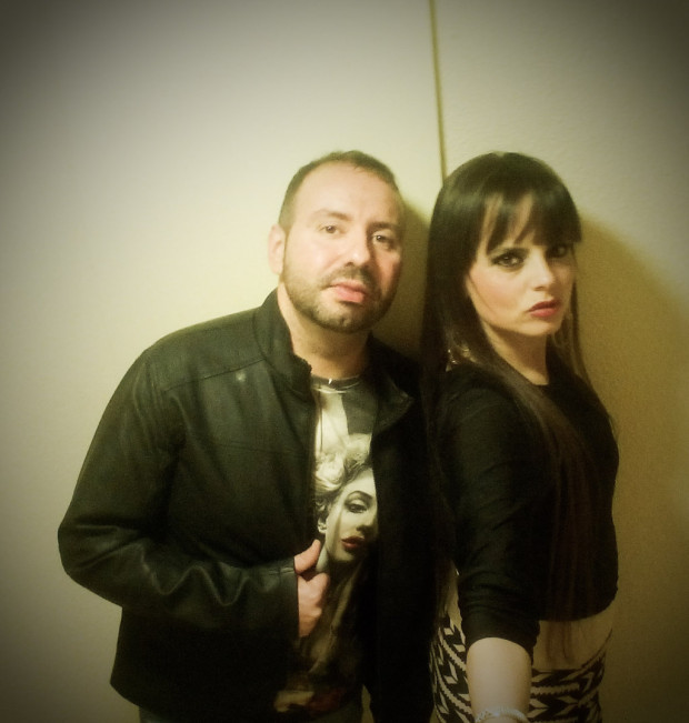 Posando en la noche del fin de semana en Benicàssim