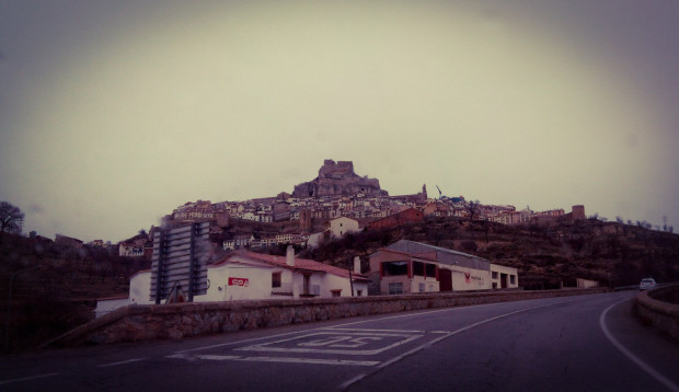 Vista de Morella, con el castillo sobre el cerro