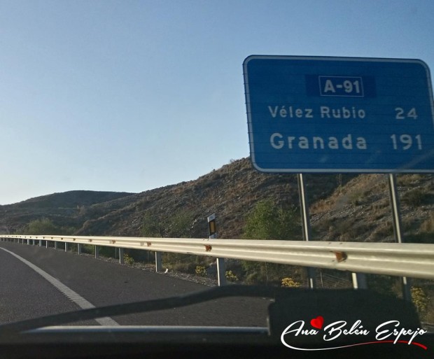 El cartel de la A-91 camino de Granada, rumbo a TentacioneXxX