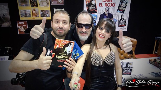 Con dos artistas en el stand de TentacioneXxX 2016