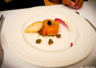 En el restaurante Le Gourmet . Capeado de salmón ahumado, (relleno de mousse de aguacate y aceite de eneldo) en el hotel Bahia Principe Grand La Romana en Republica Dominicana